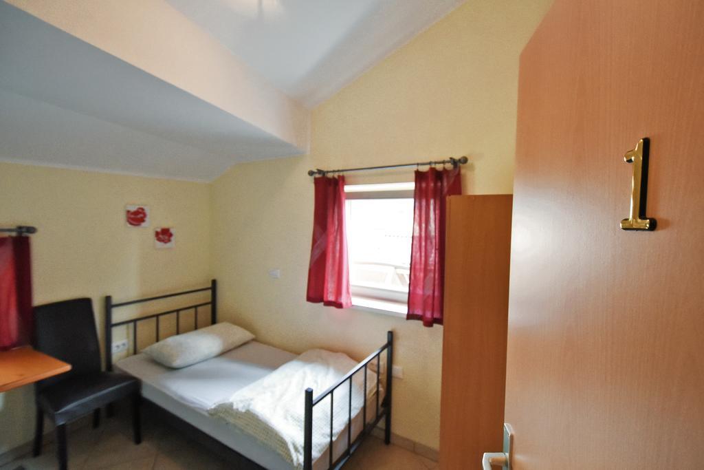 Hostel X Point Kobarid Oda fotoğraf
